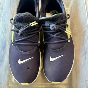 Nike Dark Blue Sneakers with White and Yellow Details